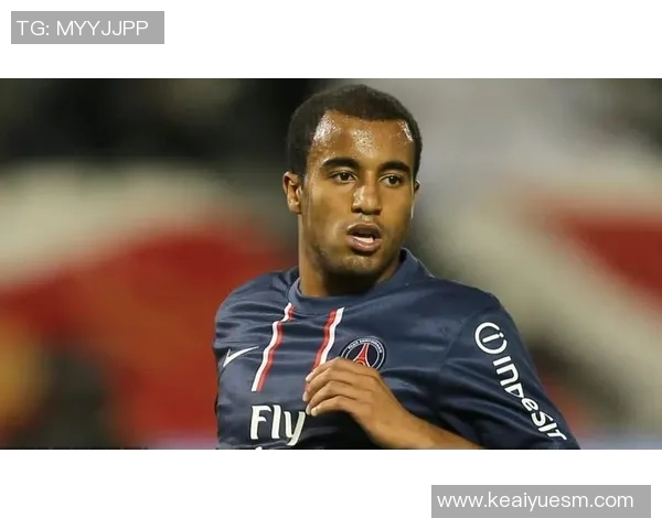 历史前十足球球星黄博士的传奇足坛之路与巅峰成就解析 历史前十足球球星黄博士的传奇足坛之路与巅峰成就解析