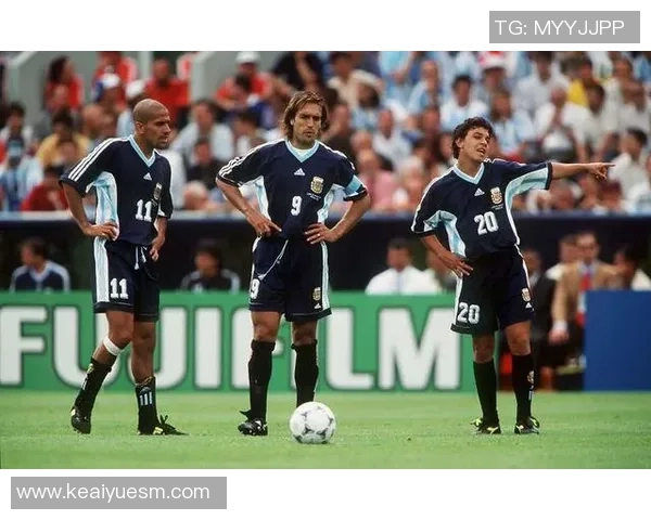 布里:从草根到巨星的成长轨迹与辉煌足坛征程 布里:从草根到巨星的成长轨迹与辉煌足坛征程