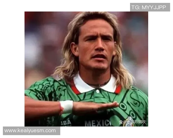 曾穿12号球衣的足球巨星盘点及其辉煌成就解析 曾穿12号球衣的足球巨星盘点及其辉煌成就解析