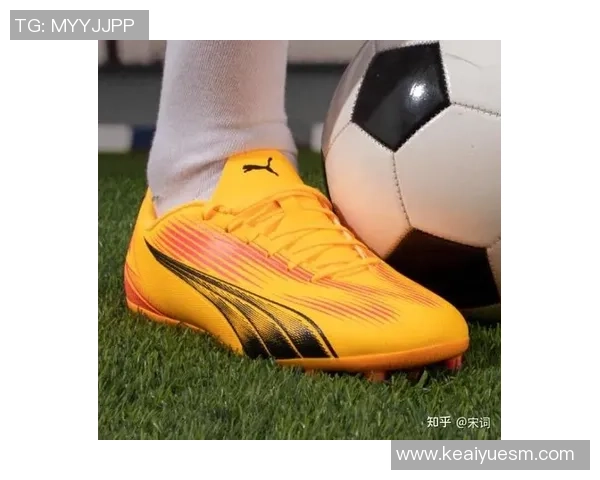 球星与球鞋的完美融合 足球运动中鞋款的选择与影响分析